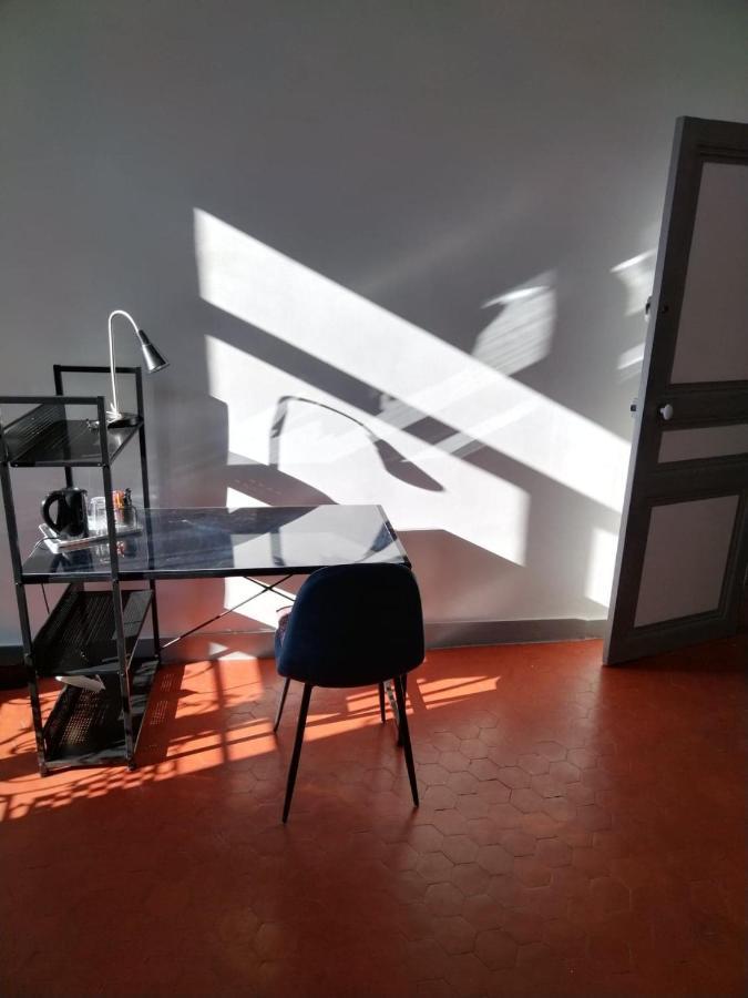 Quartier Des Createurs "La Plaine Cours Julien" Chambre Privee Dans Appartement Menage Frequent Des Parties Commune Marseilles Buitenkant foto