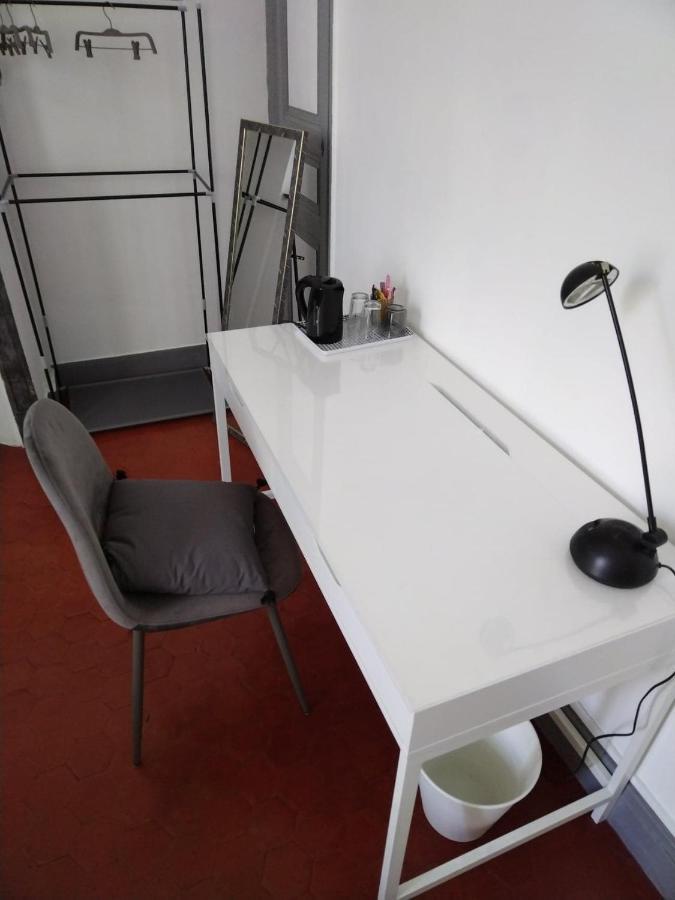 Quartier Des Createurs "La Plaine Cours Julien" Chambre Privee Dans Appartement Menage Frequent Des Parties Commune Marseilles Buitenkant foto