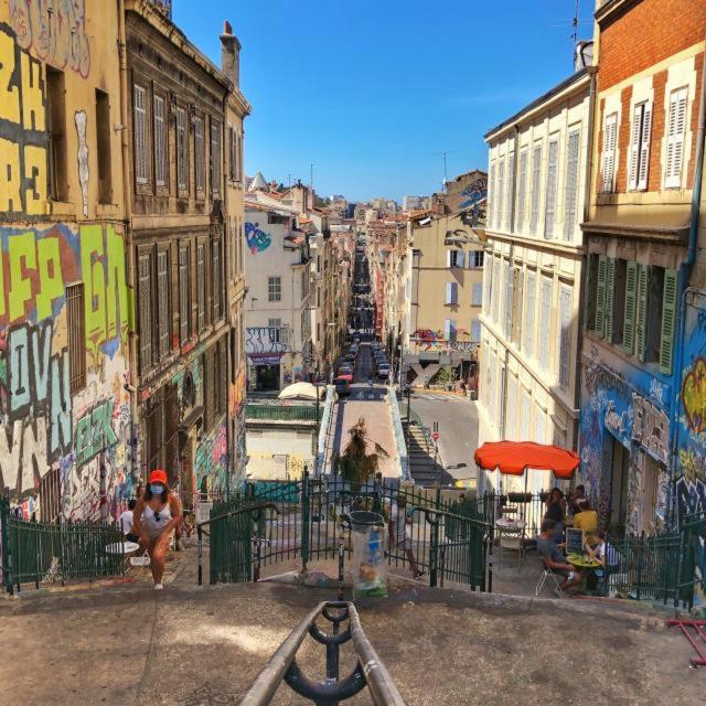 Quartier Des Createurs "La Plaine Cours Julien" Chambre Privee Dans Appartement Menage Frequent Des Parties Commune Marseilles Buitenkant foto
