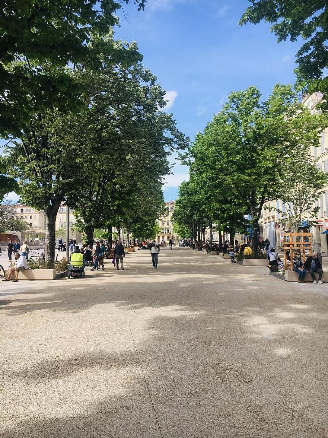 Quartier Des Createurs "La Plaine Cours Julien" Chambre Privee Dans Appartement Menage Frequent Des Parties Commune Marseilles Buitenkant foto