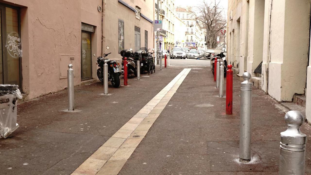 Quartier Des Createurs "La Plaine Cours Julien" Chambre Privee Dans Appartement Menage Frequent Des Parties Commune Marseilles Buitenkant foto